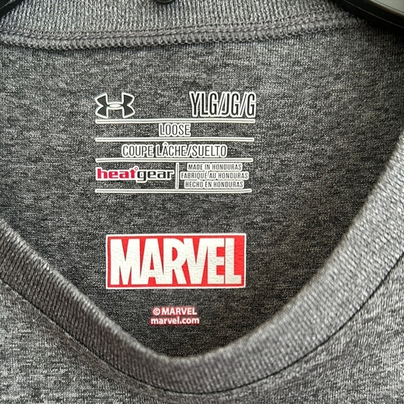 Under Armour X Marvel Gray HeatGear T-Shirt w/ Red Spider Logo Loose Fit YLG - Picture 4 of 8